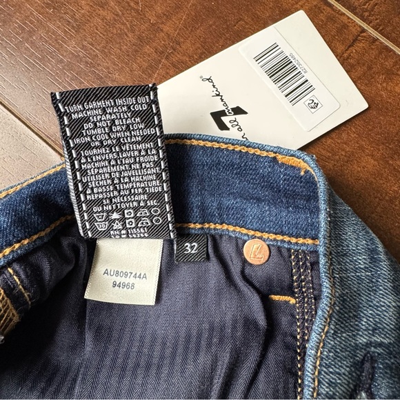 NWT 7 For All Mankind Distressed Denim Jeans 32 - Picture 14 of 14